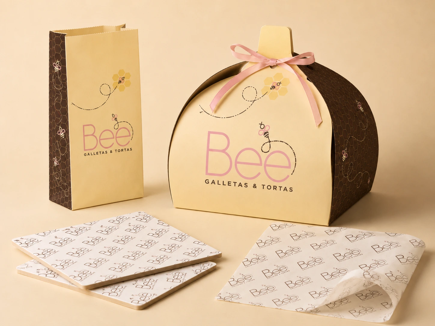 Caja, bolsa y papel personalizado de Bee